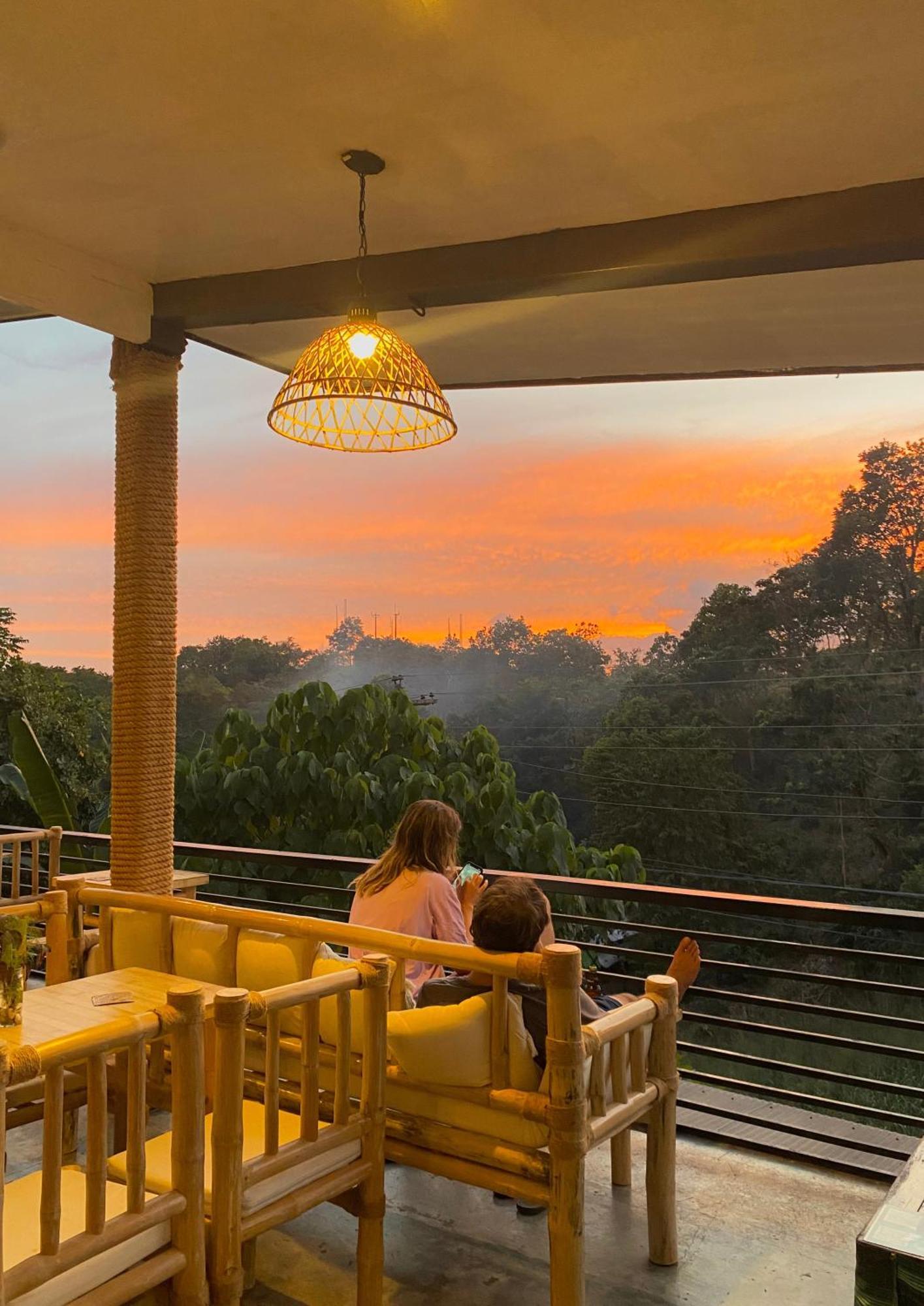 Vela Terraces Hotel Coron Eksteriør bilde