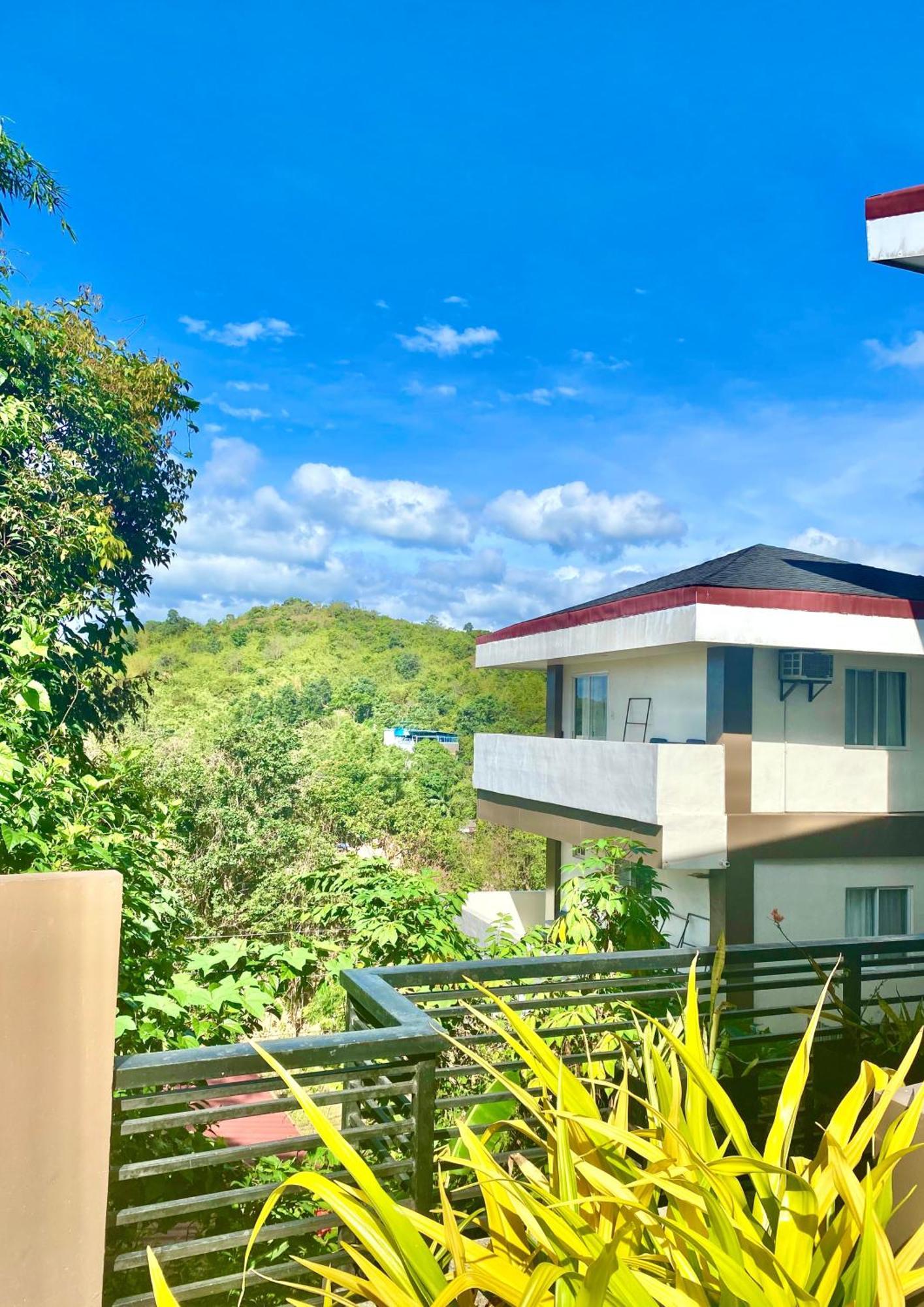 Vela Terraces Hotel Coron Eksteriør bilde