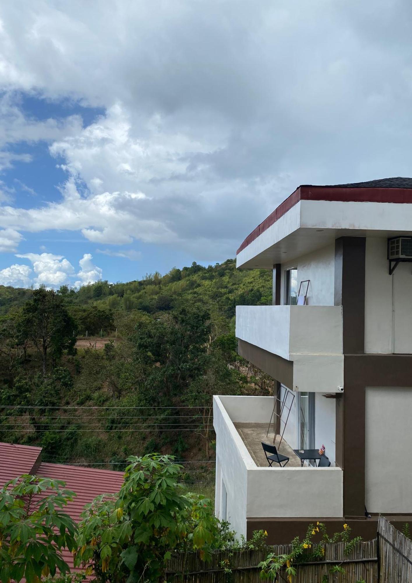 Vela Terraces Hotel Coron Eksteriør bilde